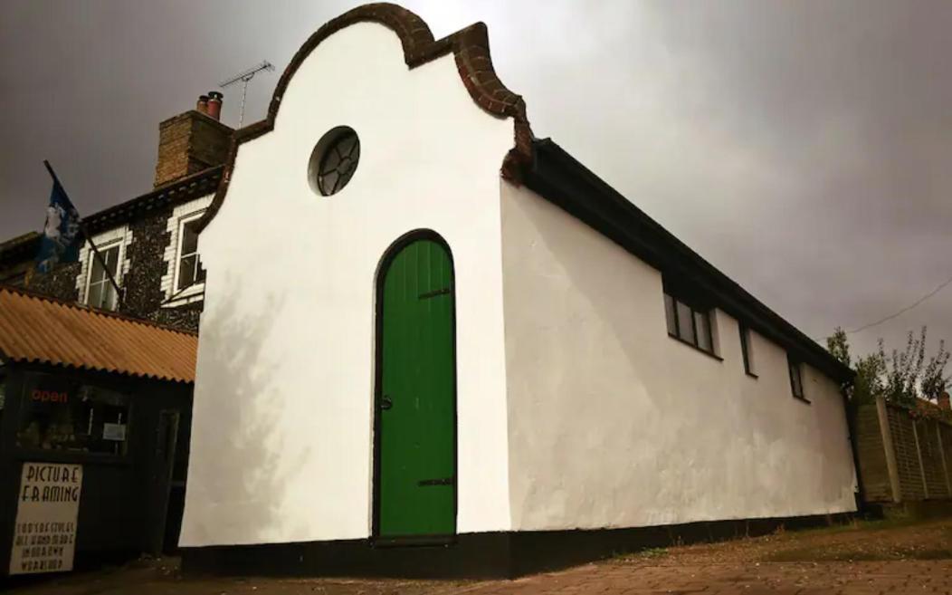 Old Fire Station - Quaint And Quirky Little Home Brandon  Exterior foto